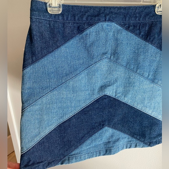 ASOS 100% Cotton Denim Blue Chevron Patchwork Mini Skirt - Picture 5 of 9